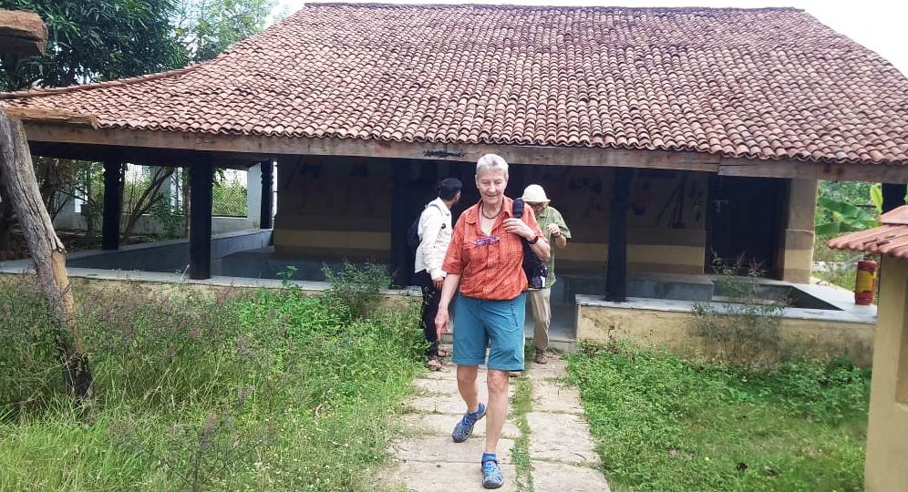 बेल्जियम के पर्यटक धनकुल एथनिक रिजॉर्ट पहुंचे, बस्तर की जनजातीय संस्कृति देख हुए अभिभूत  