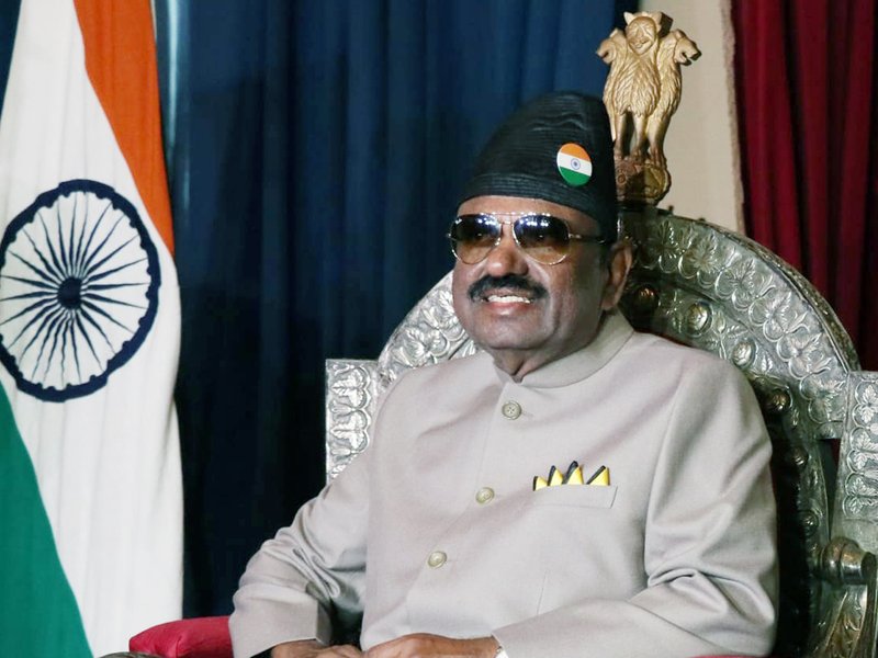 राजभवन से हथियारों की आपूर्ति के आरोपों से नाराज राज्यपाल ने पुलिस-सीआरपीएफ को दिया तलाशी का आदेश