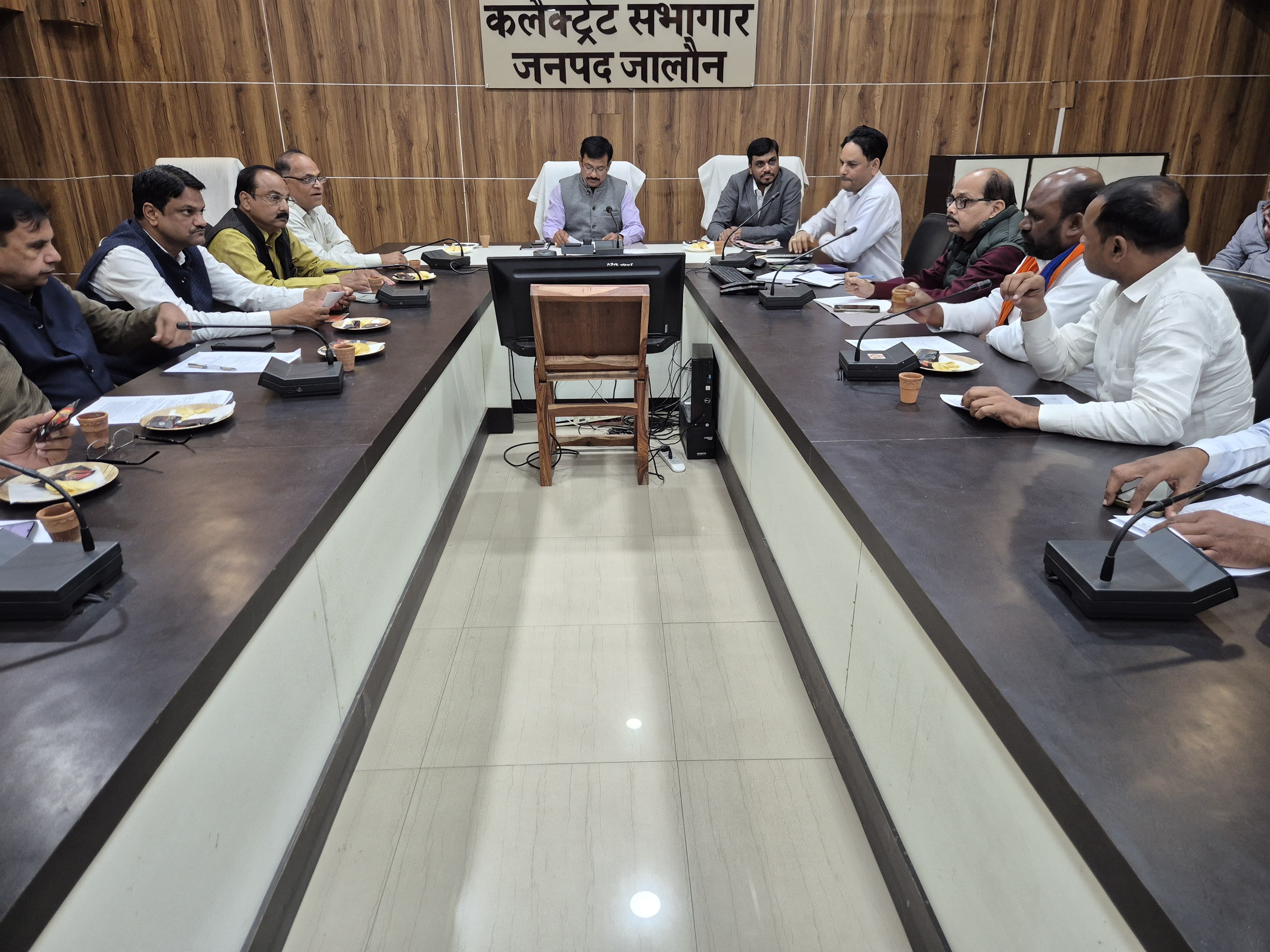 जिलाधिकारी ने राजनीतिक दलों से एसआईआर कार्यों में मांगा सहयोग