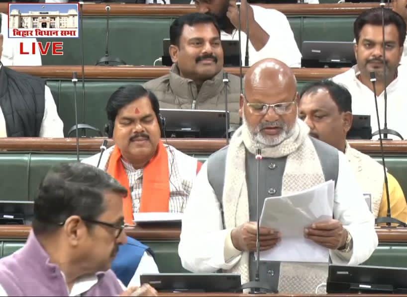 सोनवर्षा विधायक रत्नेश सादा ने संस्कृत भाषा में शपथ लेकर कायम की अद्भुत मिसाल