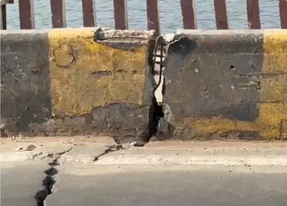 खामी के चलते अहमदाबाद का सुभाष ब्रिज बंद किया गया