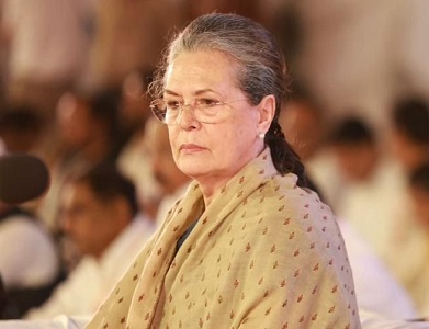 सोनिया गांधी पर मतदाता सूची मामले में नई याचिका, 9 दिसंबर को सुनवाई