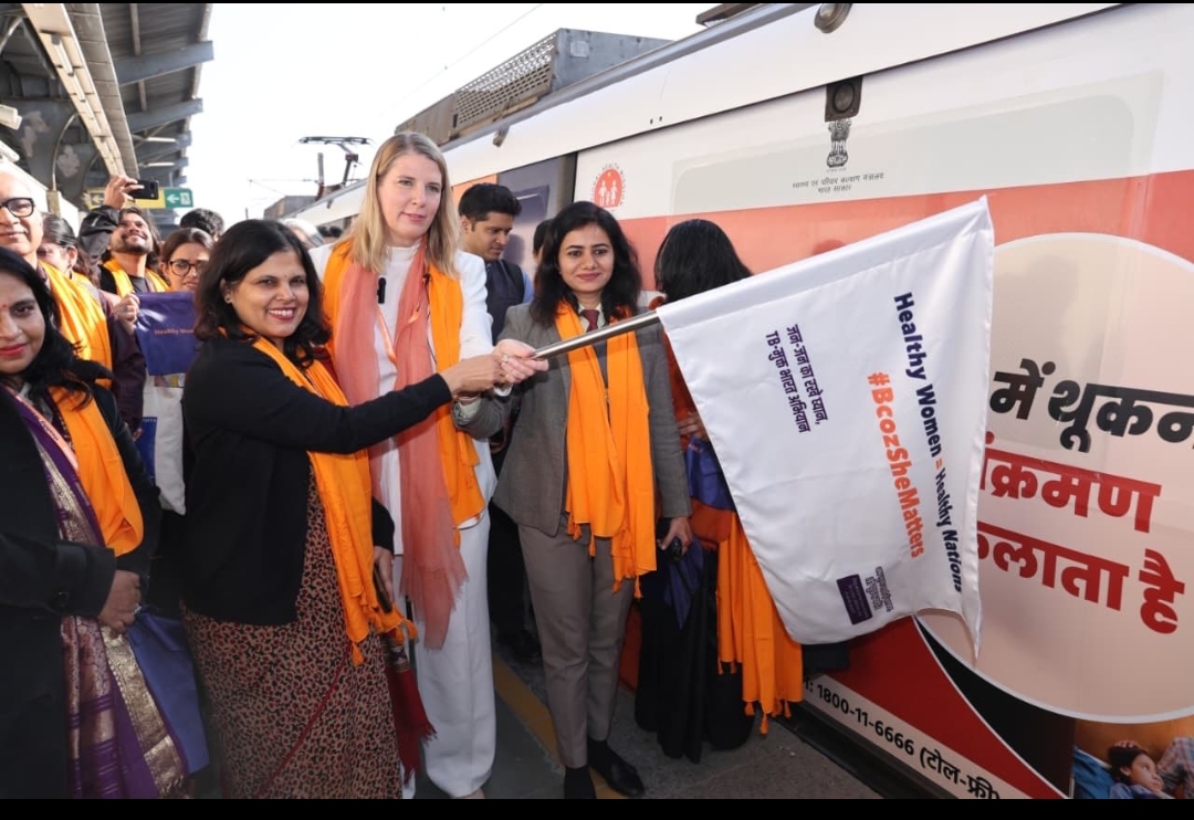 दिल्ली मेट्रो में महिलाओं, बालिकाओं के स्वास्थ्य कल्याण पर एक माह का अभियान शुरू