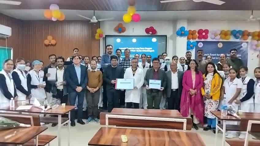 कोरबा : लॉन्ग टर्म फॉर ऑक्सीजन थेरेपी पर हो रहा काम, पीड़ित लोगों को निशुल्क ऑक्सीजन कंसंट्रेटर का वितरण