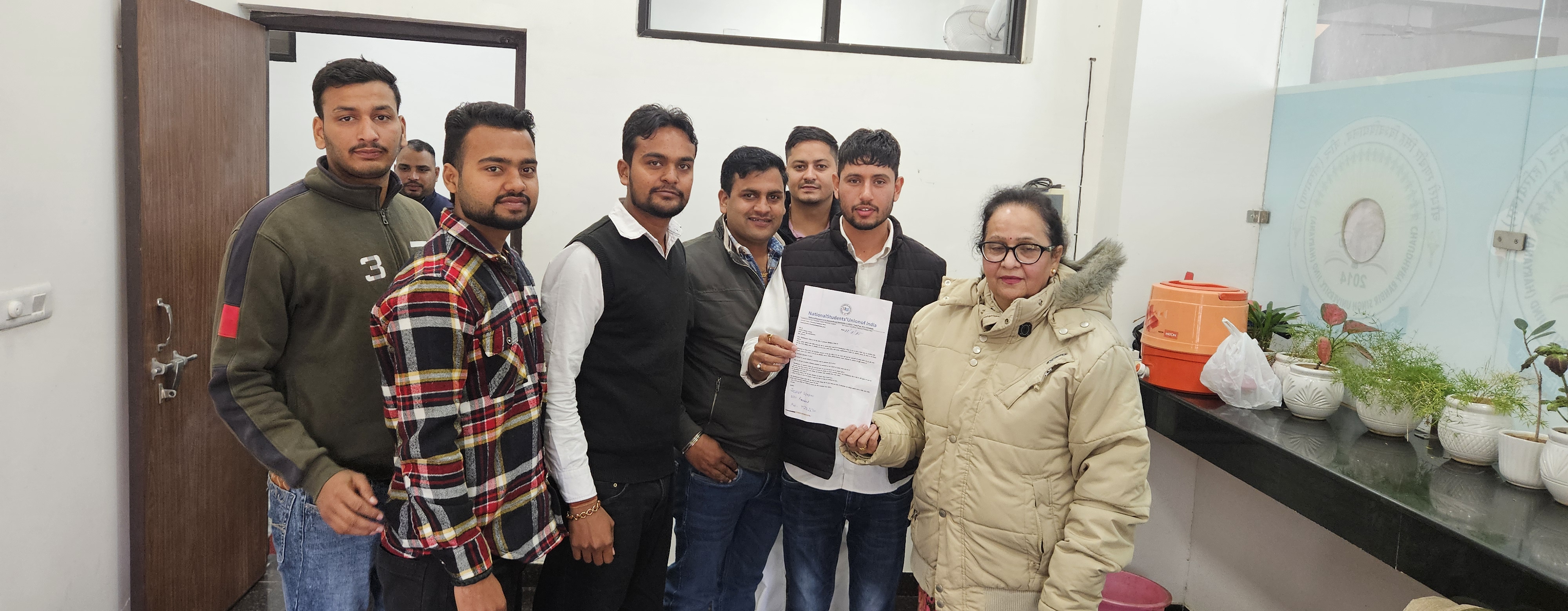 जींद : सीआरएसयू में अनावश्यक बैरिकेडिंग को लेकर एनएसयूआई ने जताया विरोध