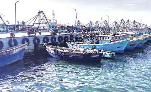 श्रीलंका नौसेना द्वारा गिरफ्तार 12 मछुआरों की रिहाई की मांग, रामेश्वरम में सांकेतिक हड़ताल