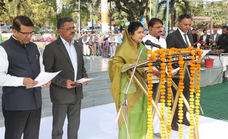 भोपाल : मंत्रालय में मनाया गया सुशासन दिवस, राज्य मंत्री गौर ने दिलायी शपथ