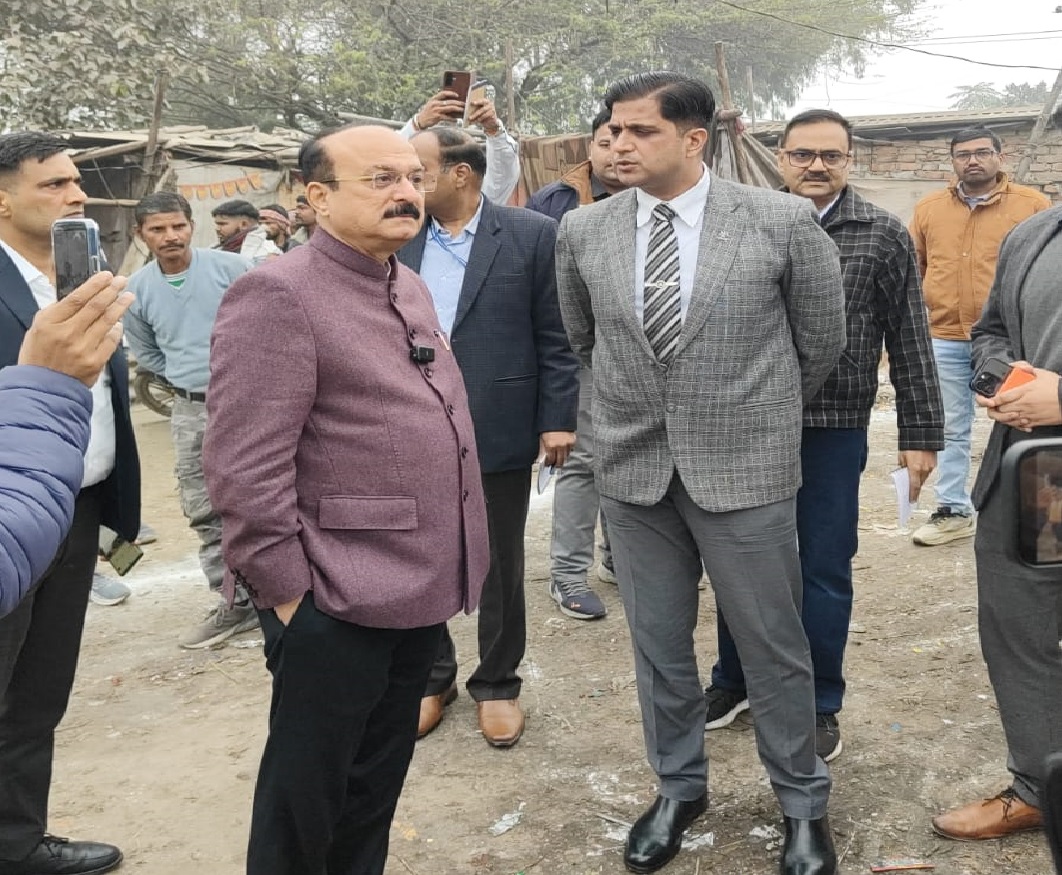 मंत्री सूद ने विकासपुरी में स्वच्छता व्यवस्था का किया निरीक्षण