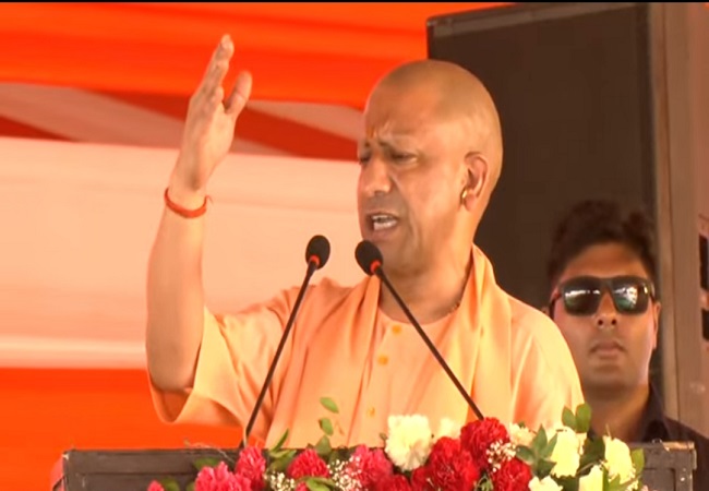  नये साल पर मुख्यमंत्री योगी ने प्रदेशवासियाें काे लिखा पत्र, युवाओं से की खास अपील