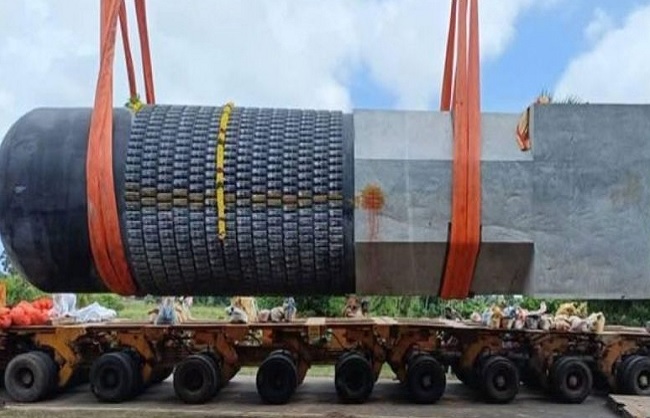 विश्व के सबसे बड़े शिवलिंग का बिहार में प्रवेश, गोपालगंज में हुआ भव्य स्वागत