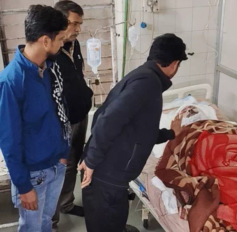 गुजरात के आंकलाव में भ्रष्टाचार उजागर करने पर किसान को जिंदा जलाने की कोशिश