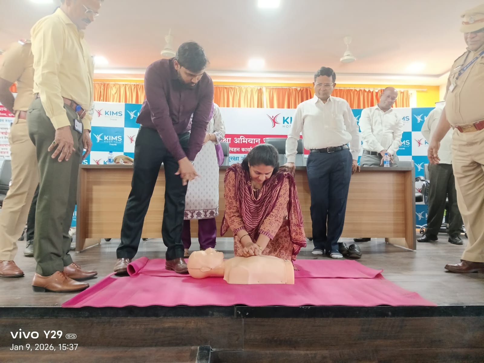 ठाणे आरटीओ ने टीएमटी कर्मियों को दिया जीवन रक्षक प्रणाली प्रशिक्षण