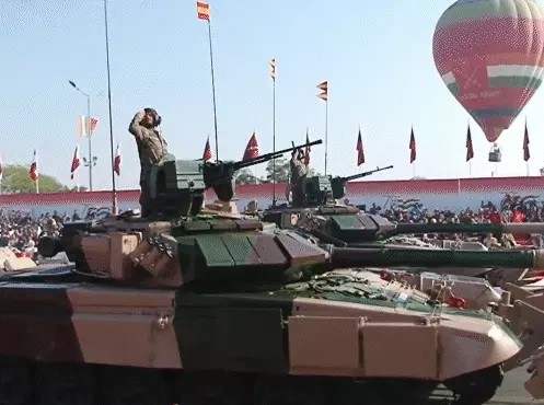 जयपुर में पहली बार हुई सेना दिवस परेड, हजारों लोगों ने नजदीक से देखे अत्याधुनिक हथियार