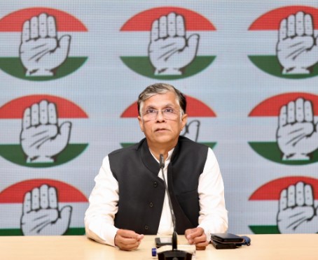 प्रयागराज में अविमुक्तेश्वरानंद सरस्वती के साथ दुर्व्यवहार निंदनीय: कांग्रेस