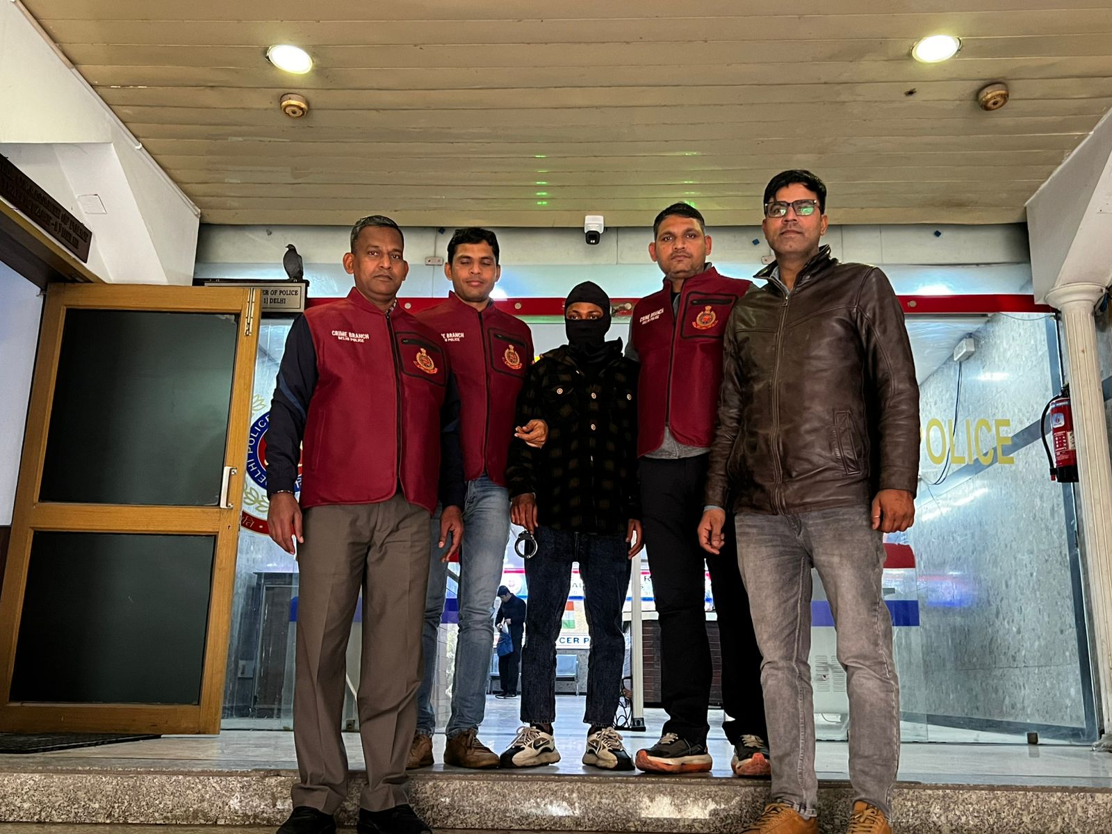 चोरी और झपटमारी के मोबाइल फोन की खरीद-फरोख्त करने वाला आरोपित गिरफ्तार