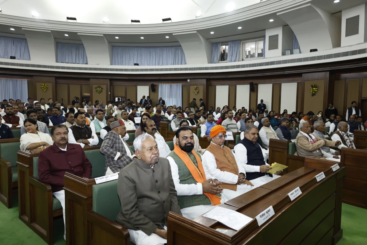 बिहार विधानमंडल में शोक प्रस्ताव के बाद कार्यवाही स्थगित, मंगलवार 11 बजे फिर बैठेगा सदन