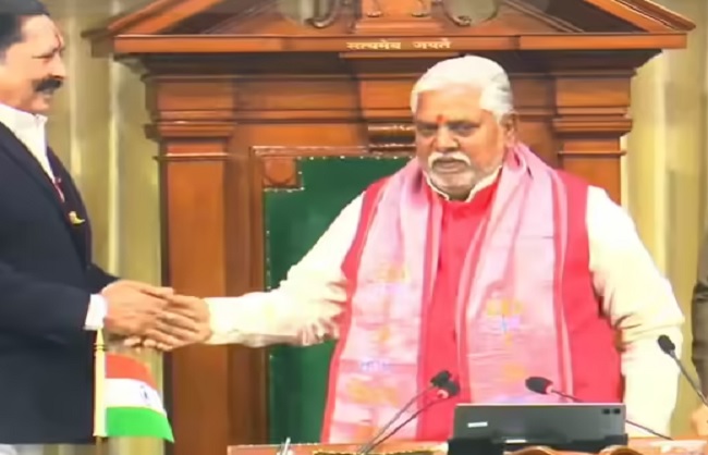 मोकामा के बाहुबली विधायक अनंत सिंह ने ली शपथ