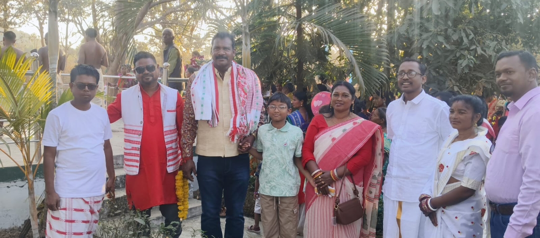 मागे पर्व की धूम, विधायक सोनाराम सिंकु परिवार संग हुए शामिल