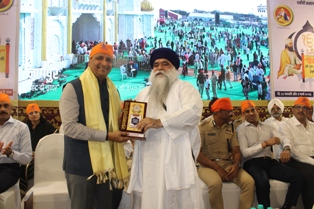 नवी मुंबई खारगांव में बाबा हरनाम सिंह जी ने, अरदास,शुरू की