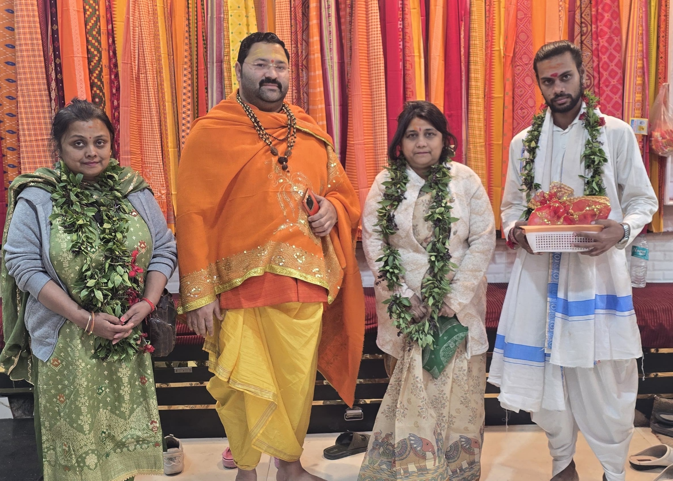 नेताजी सुभाष चंद्र बोस की परपौत्री राजश्री ने विंध्यधाम में टेका मत्था, विंध्य कॉरिडोर ने मोहा मन