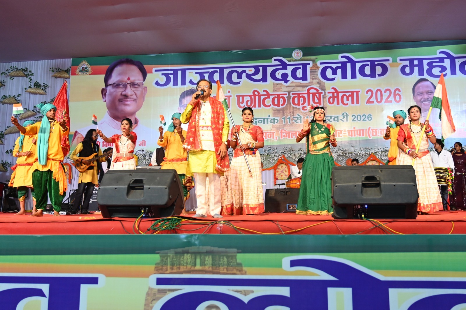 जांजगीर-चांपा : सुप्रसिद्ध जसगीत गायक दिलीप षडंगी के जसगीतों पर देर रात तक झूमते रहे दर्शक