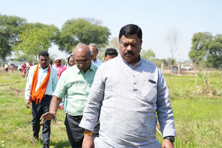 छत्तीसगढ़ को हर्बल ग्रोथ इंजन बनाने की दिशा में तेजी से काम कर रहा बोर्ड : अध्यक्ष विकास मरकाम