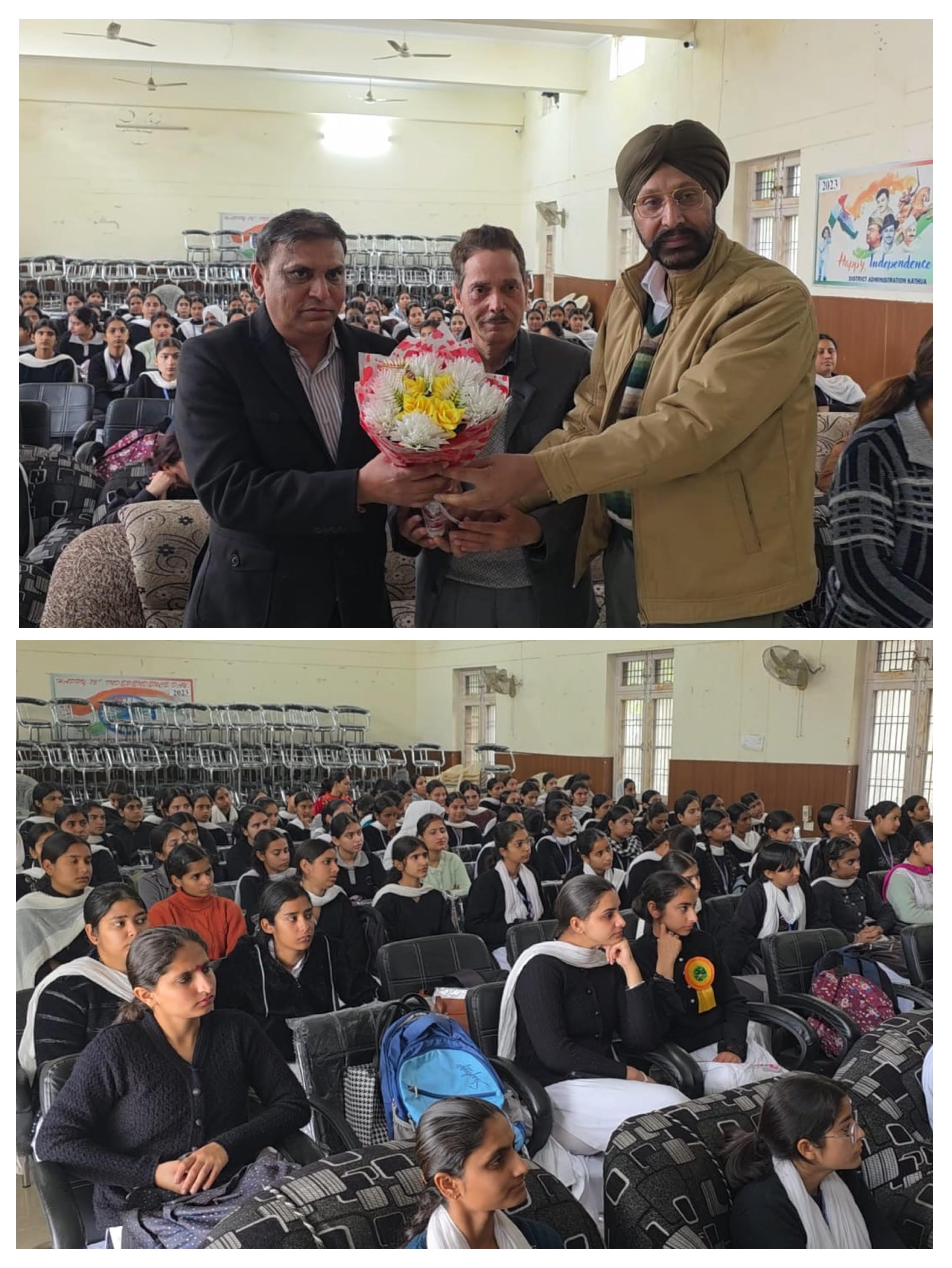 महिला डिग्री कॉलेज कठुआ में रोड सेफ्टी जागरूकता कार्यक्रम आयोजित, आरटीओ ने छात्राओं को दिए महत्वपूर्ण सुझाव