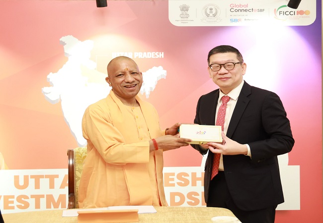 मुख्यमंत्री योगी ने सिंगापुर में  जीआईसी के साथ की दीर्घकालिक निवेश पर विस्तृत चर्चा की