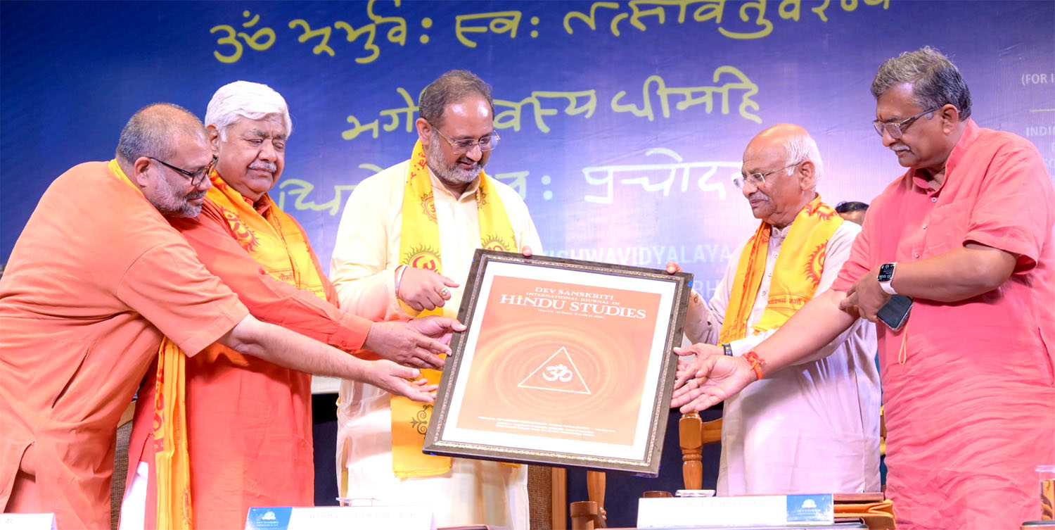 समाज की कुरीतियों का उन्मूलन शस्त्र से नहीं, प्रज्ञा से संभव : सुरेश सोनी