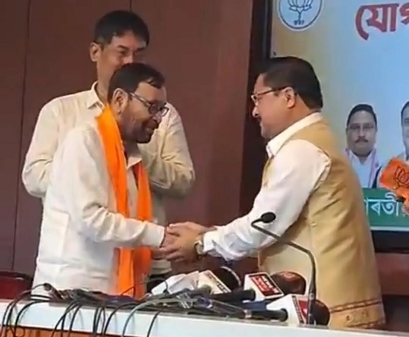 अगप छोड़ भाजपा में शामिल हुए भूपेन राय सोमवा