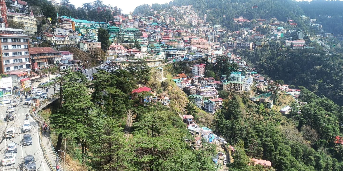 हिमाचल में 3 दिन और भारी बारिश, ओलावृष्टि-आंधी का अलर्ट, केलंग से अटल टनल तक वाहनों की आवाजाही बंद