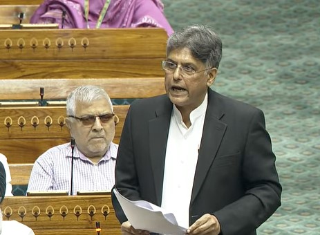 देश की अर्थव्यवस्था पर पश्चिम एशिया संकट का कितना असर होगा, यह भी बताए सरकारः मनीष तिवारी