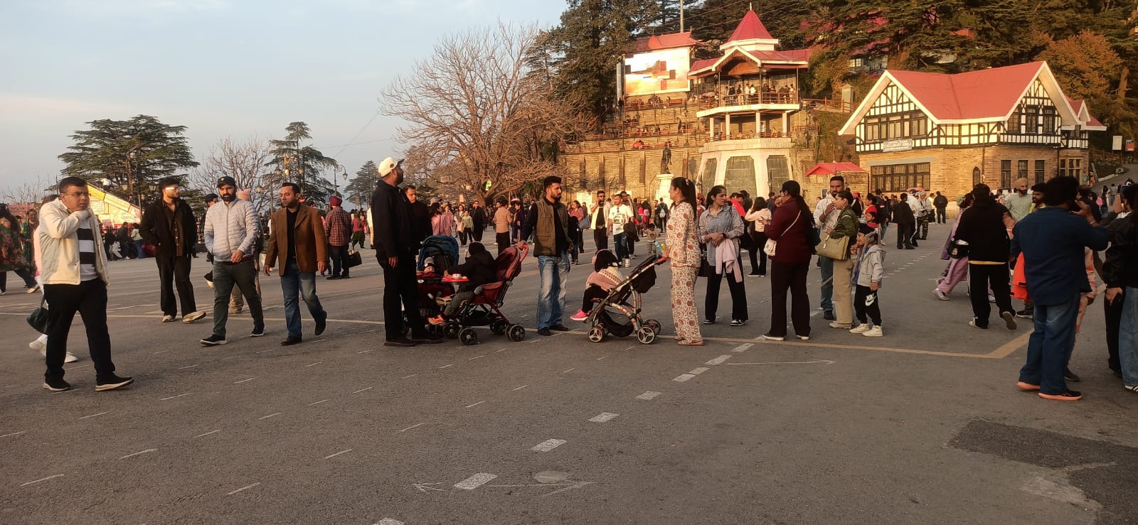 हिमाचल में अंधड़, ओलावृष्टि और आसमानी बिजली का अलर्ट, ठंड बढ़ी