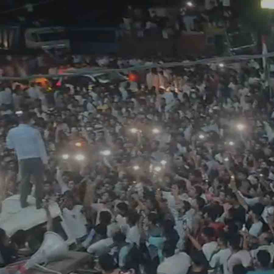 मतदाता सूची से नाम हटाने के आरोप पर मालदा में दूसरे दिन भी प्रदर्शन, कई जगह सड़क जाम