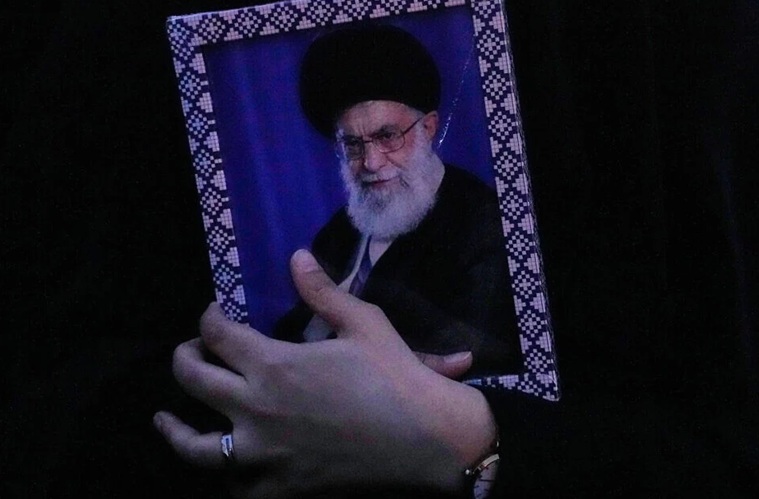 (लीड) पश्चिम एशिया युद्ध में अब तक 1563 से अधिक लोगों की मौत