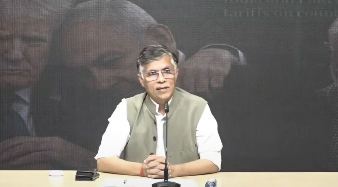 पवन खेड़ा के घर असम पुलिस की छापेमारी को कांग्रेस ने बताया राजनीतिक प्रताड़ना