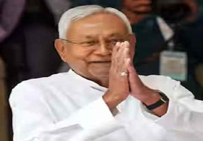 नीतीश कुमार आज लेंगे राज्यसभा सदस्यता की शपथ, भाजपा की उच्चस्तरीय बैठक में तय हाे सकता है सीएम का नया चेहरा