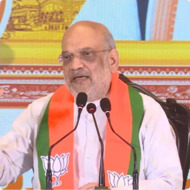 बंगाल चुनाव-2026: भाजपा की सरकार बनी, तो 'सिंडिकेट राज' खत्म करेंगे, घुसपैठियों को खदेड़ेंगे : अमित शाह