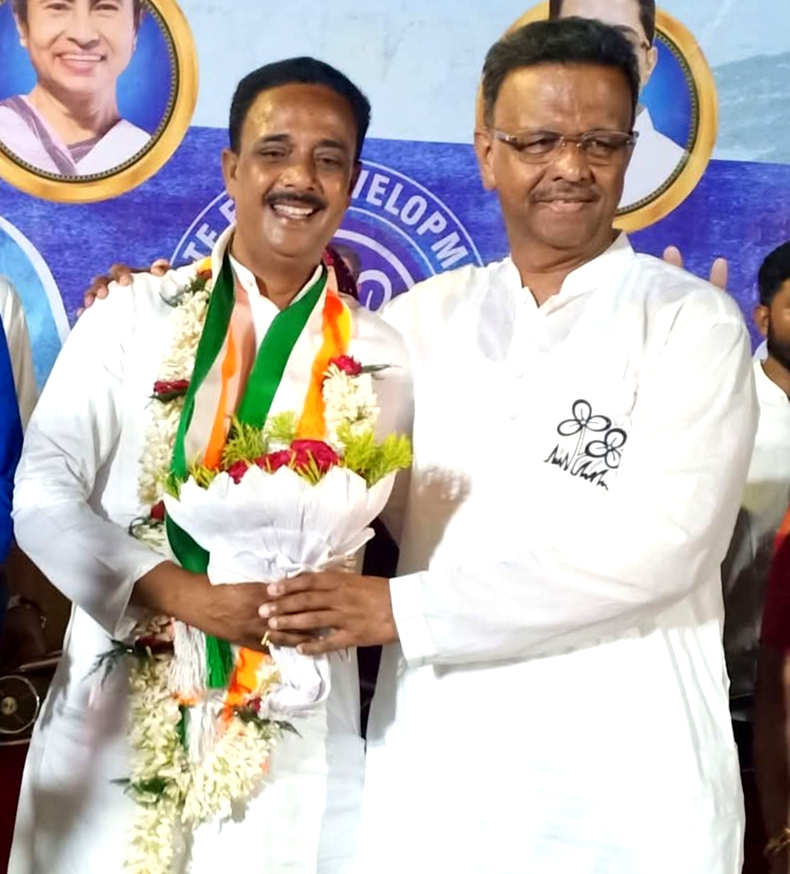 दिलीप घोष पर फिरहाद का तंज, &lsquo;तृणमूल में आने की बात कही थी&rsquo;