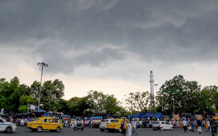 भीषण गर्मी के बीच पश्चिम बंगाल में बारिश की संभावना