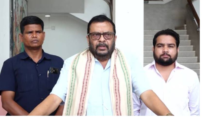 ओडिशा में हीटवेव बढ़ने पर जनगणना कार्य रोके जा सकते हैं : सुरेश पुजारी