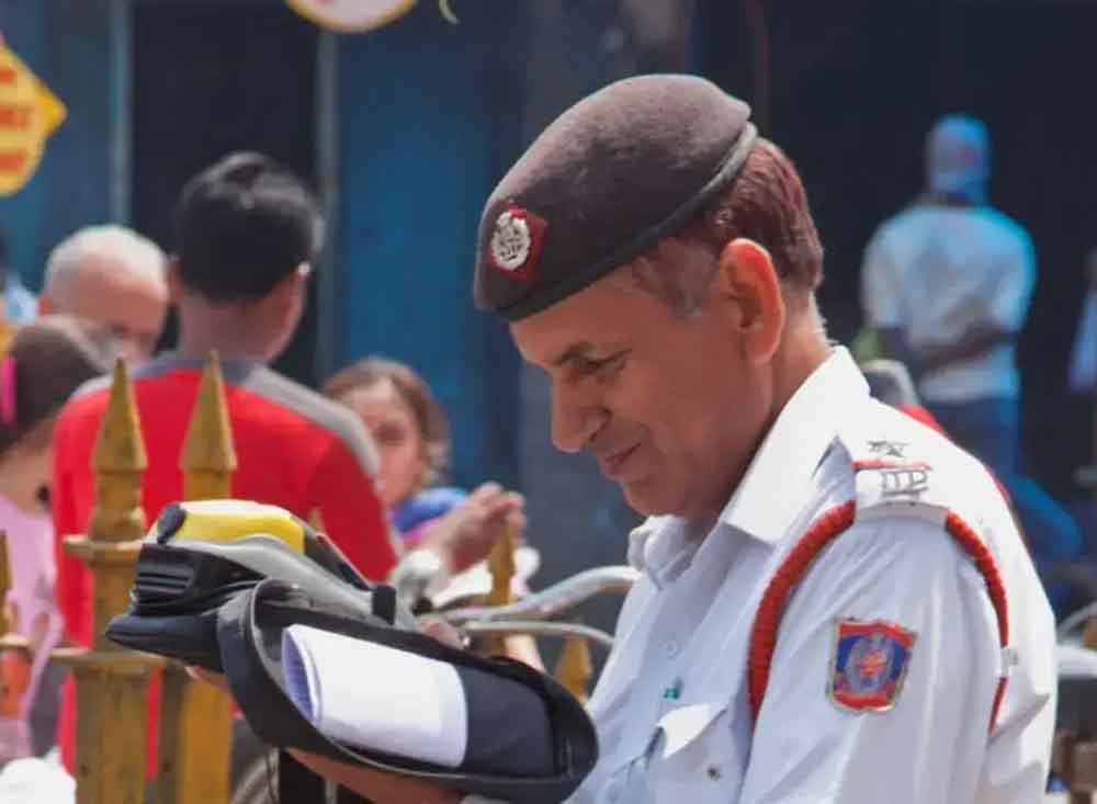 पेंडिंग ई-चालान पर सख्त कार्रवाई: पेमेंट न करने पर ट्रैफिक पुलिस गाड़ियां करेगी सीज