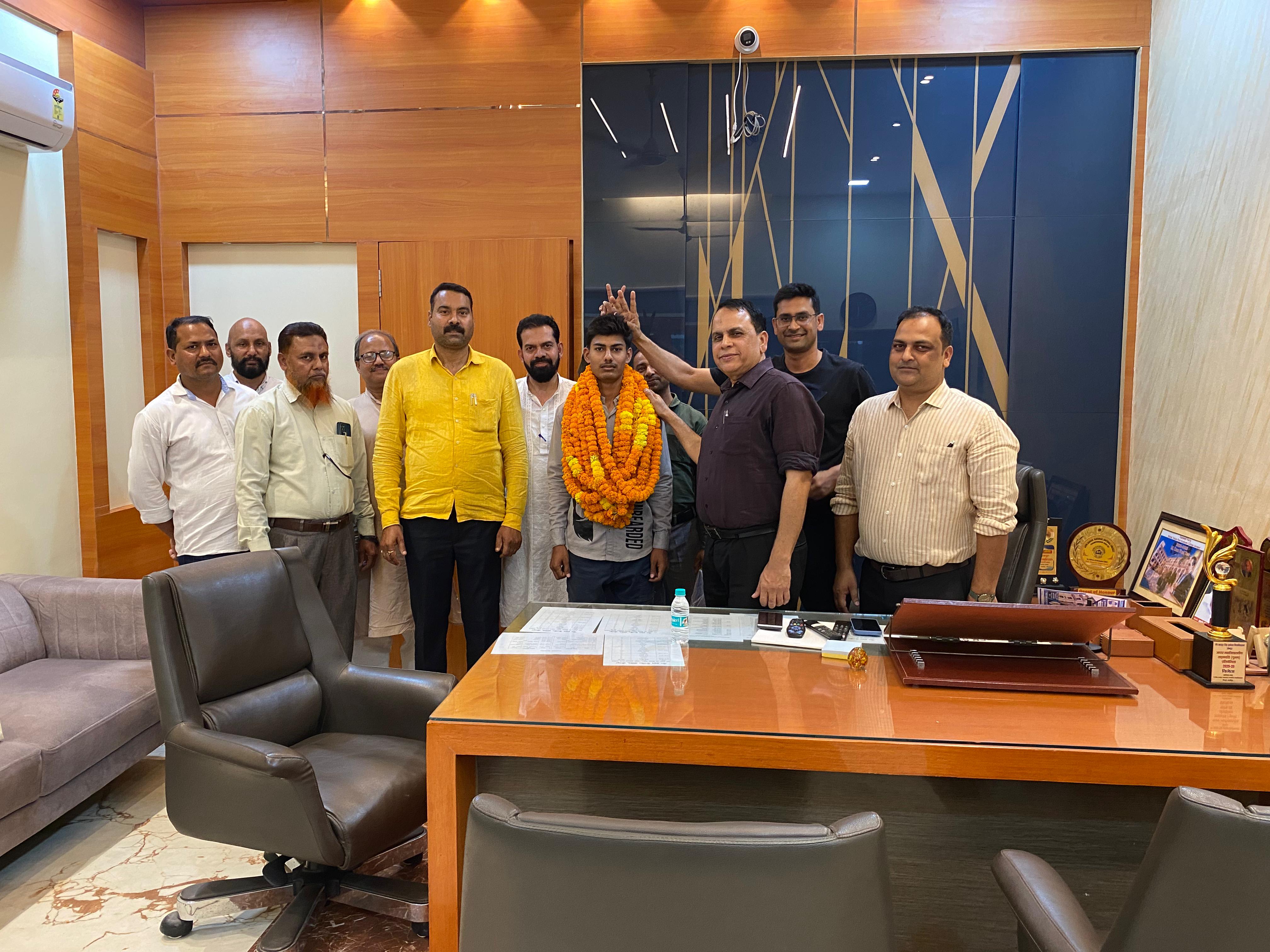 यूपी बोर्ड इंटरमीडिएट परिणाम घोषित, रजनीश श्रीवास्तव बने जौनपुर के टॉपर