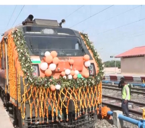 अयोध्या&ndash;मुंबई अमृत भारत एक्सप्रेस : सस्ती, तेज और सुविधाजनक यात्रा से आम लोगों को राहत