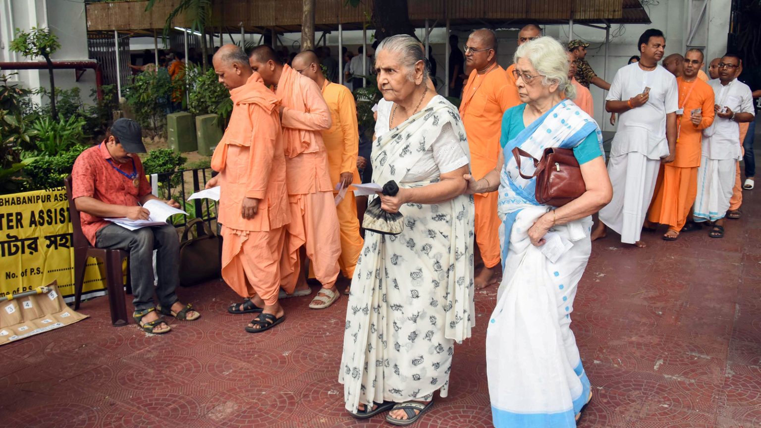 पश्चिम बंगाल में आजादी के बाद से अब तक का सबसे अधिक मतदान दर्ज किया गया; दूसरे चरण के चुनाव में 91.66% मतदान हुआ।