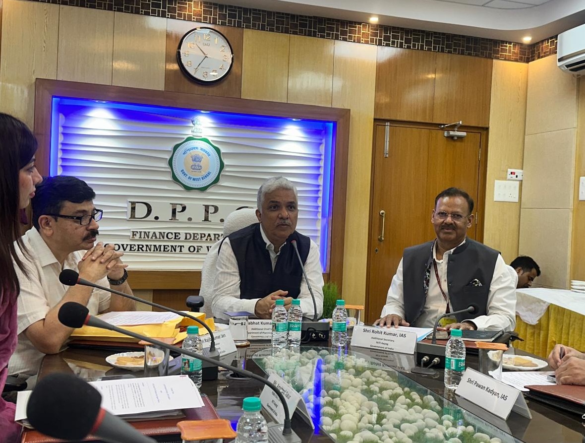 नीति आयोग प्रतिनिधिमंडल ने पश्चिम बंगाल के साथ सहकारी संघवाद को आगे बढ़ाने पर बैठक की