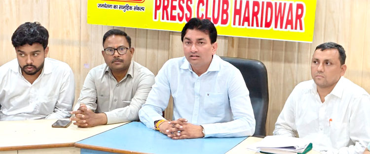 सिडकुल श्रमिकों को अधिकारों के लिए संघर्ष करने को मजबूर : बालियान