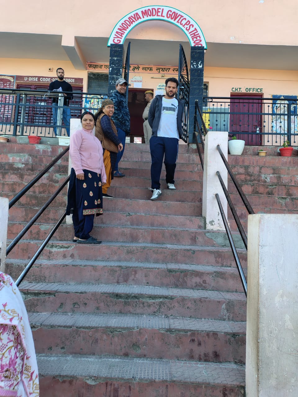 हिमाचल में शहरी निकाय चुनाव के लिए मतदान शुरू, 439 वार्डों में 1147 उम्मीदवारों में मुकाबला
