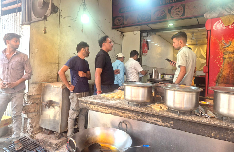 चारधाम यात्रा को लेकर खाद्य सुरक्षा विभाग की बड़ी कार्रवाई, 9 प्रतिष्ठानों को नोटिस