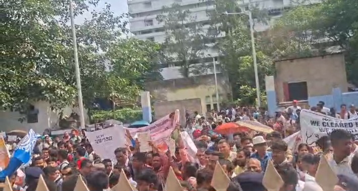 सॉल्टलेक में मुख्यमंत्री का &lsquo;जनता दरबार&rsquo;, पांच अभ्यर्थी संगठनों को बुलावा